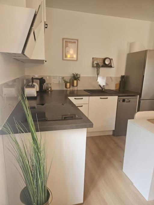 "La Tour", Logement Cosy, Au Calme Vertrieu Εξωτερικό φωτογραφία